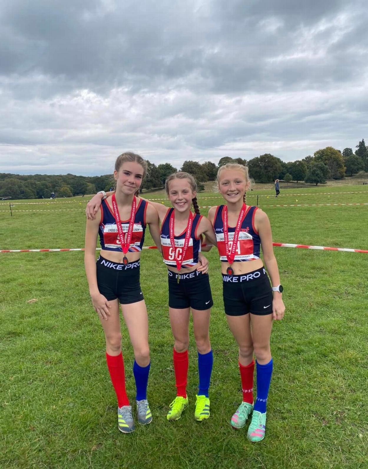 SS Athletics Essex XC relay Girls winners